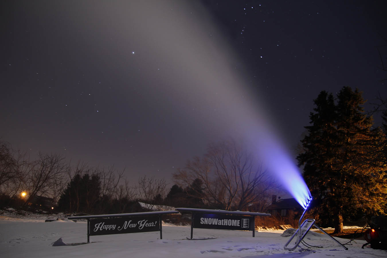 Snow Machine for Winter-Themed Parties & Events